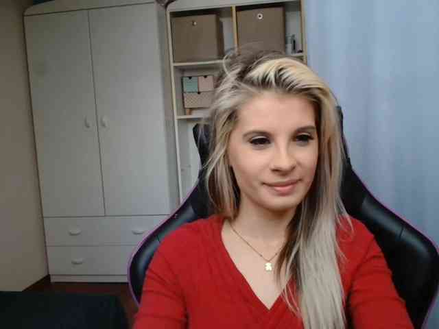 KristineNatural webcam