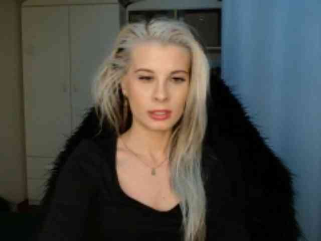 KristineNatural webcam