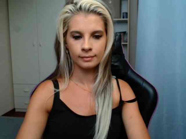 KristineNatural webcam