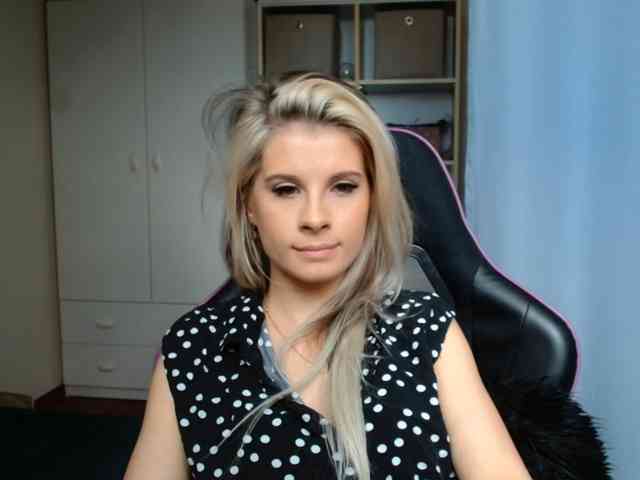KristineNatural webcam