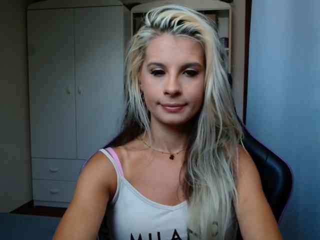 KristineNatural webcam