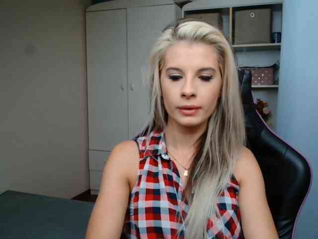 KristineNatural webcam