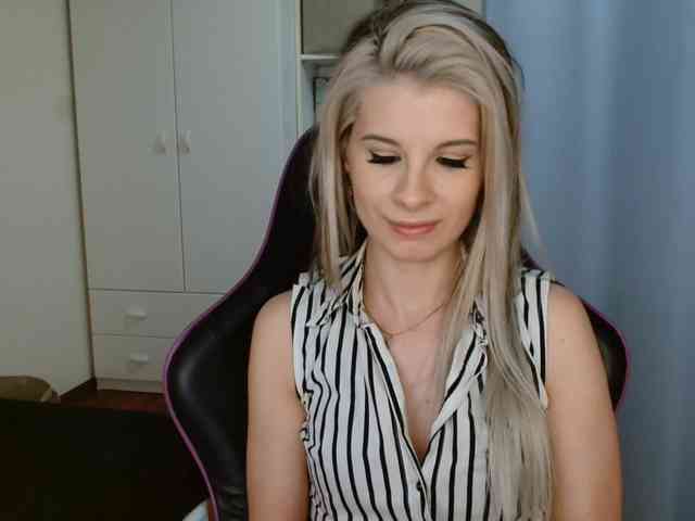 KristineNatural webcam