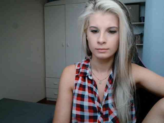 KristineNatural webcam