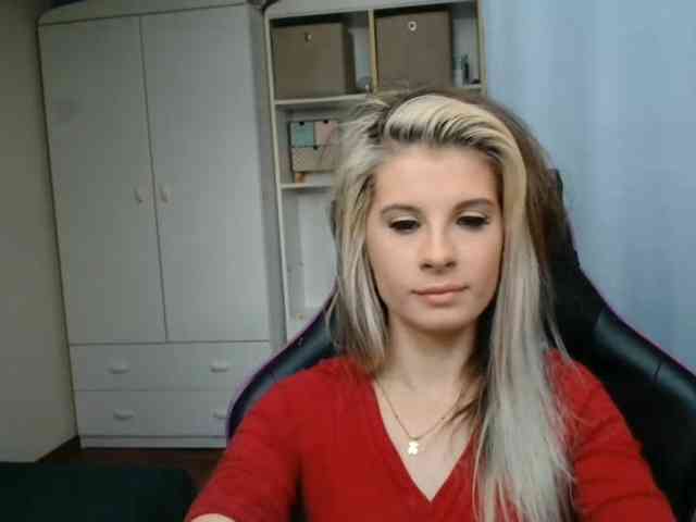 KristineNatural webcam