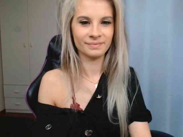 KristineNatural Live Webcam on BongaCams