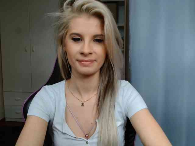KristineNatural webcam