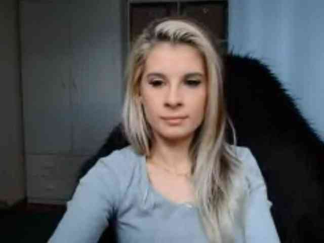 KristineNatural webcam