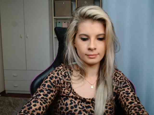KristineNatural webcam