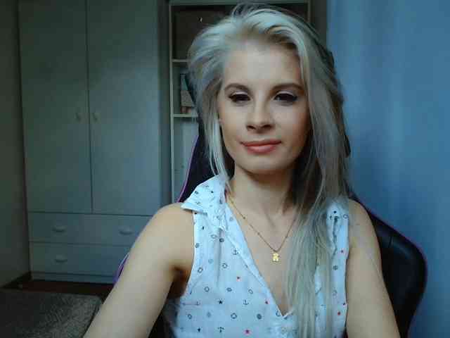 KristineNatural webcam
