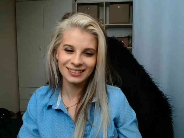 KristineNatural webcam