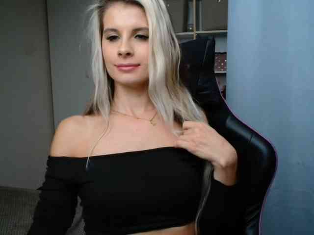 KristineNatural webcam