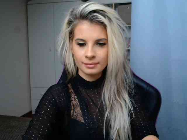KristineNatural webcam