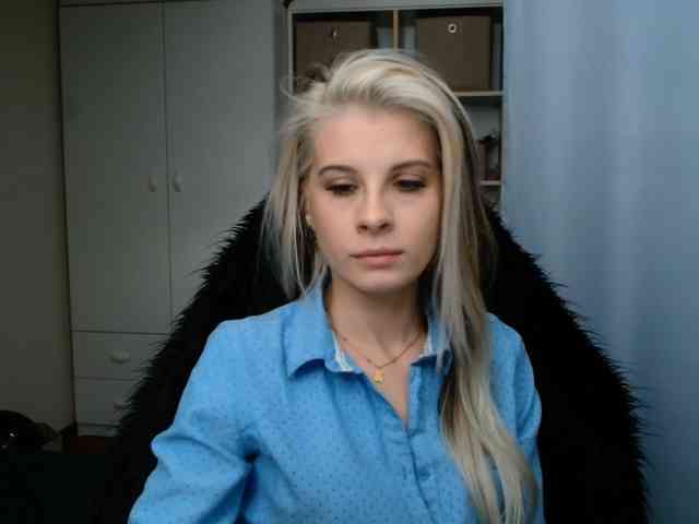 KristineNatural webcam