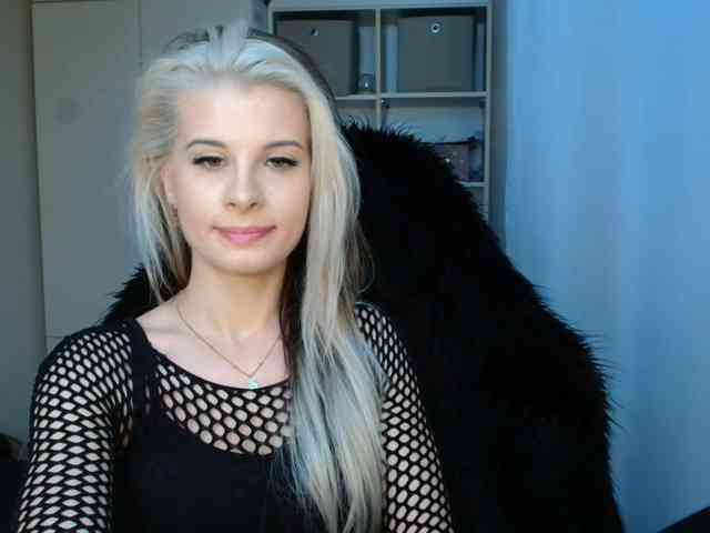 KristineNatural webcam