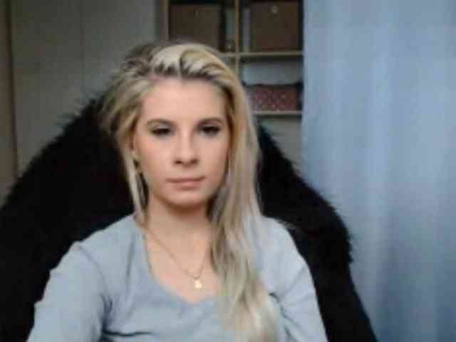 KristineNatural webcam