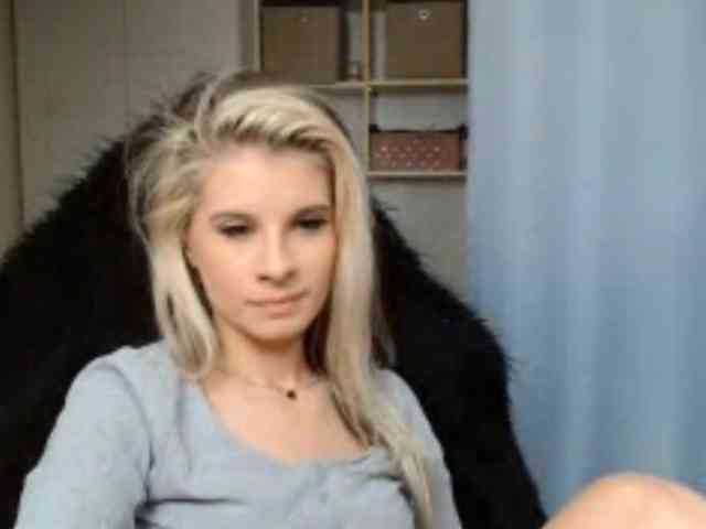 KristineNatural webcam