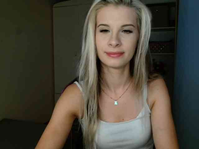 KristineNatural webcam