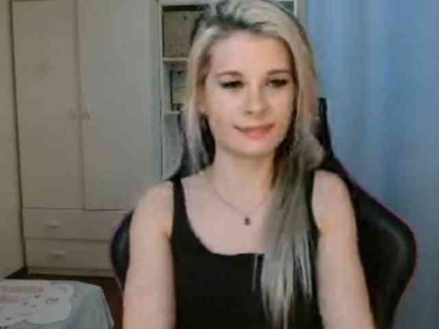 KristineNatural webcam