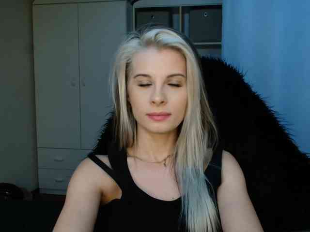 KristineNatural webcam