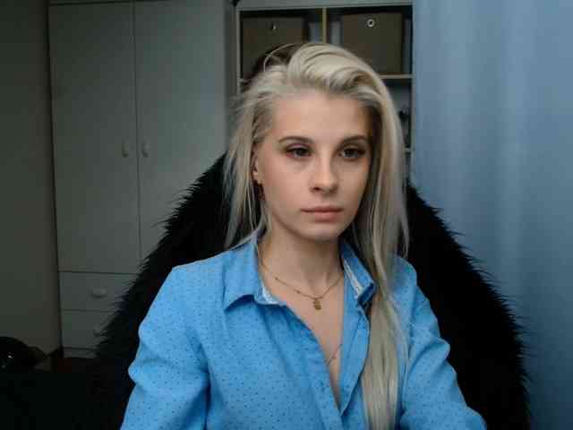 KristineNatural webcam