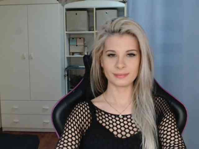 KristineNatural webcam