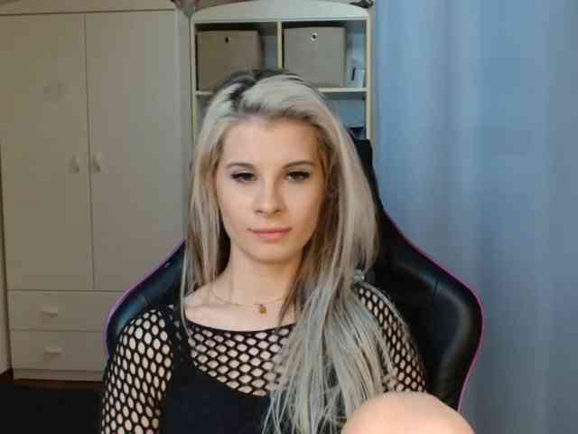 KristineNatural webcam