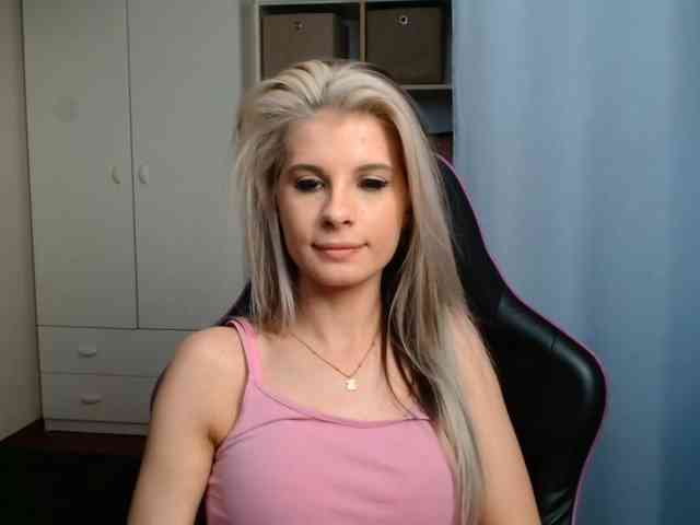 KristineNatural webcam