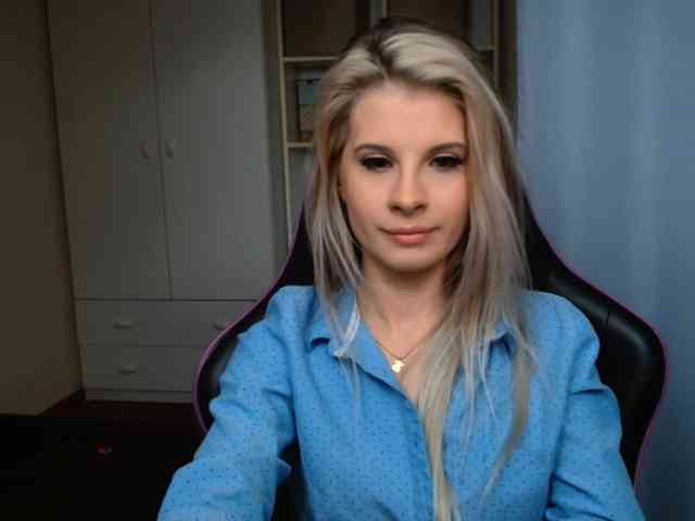 KristineNatural webcam