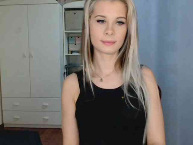 KristineNatural webcam