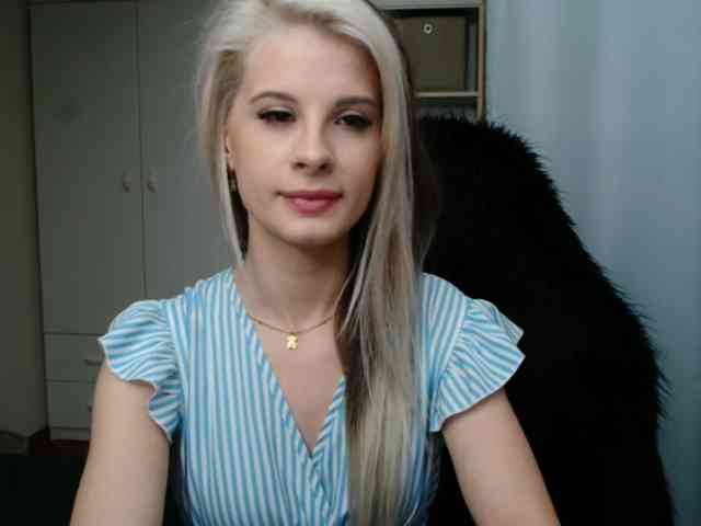 KristineNatural webcam