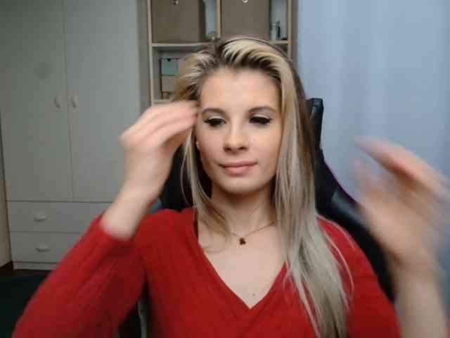 KristineNatural webcam