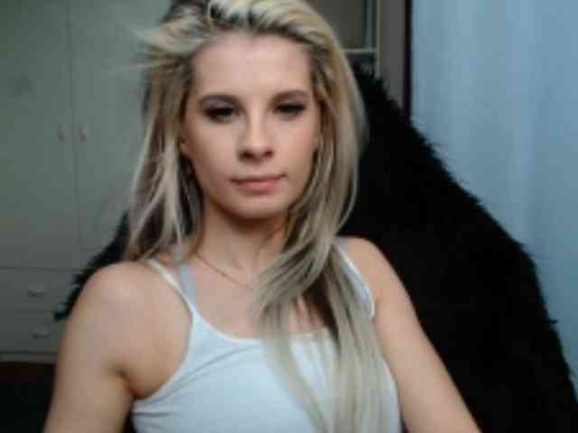KristineNatural webcam