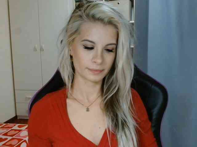 KristineNatural webcam