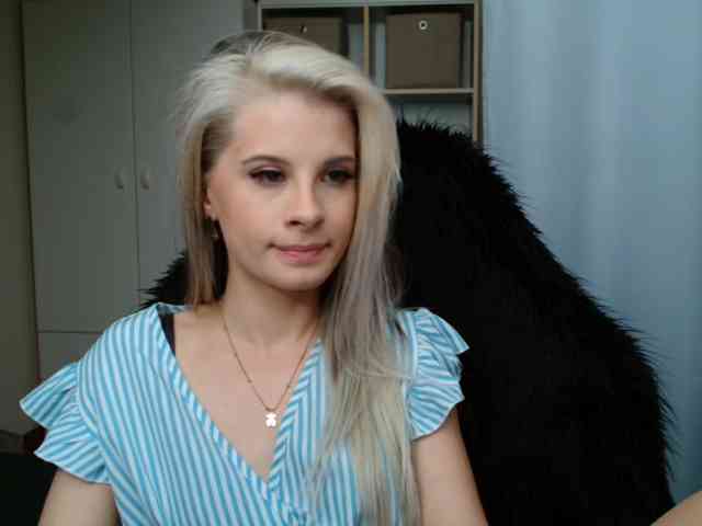 KristineNatural webcam
