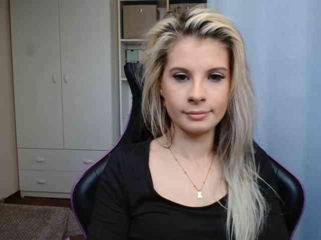KristineNatural webcam