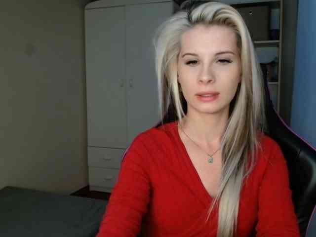KristineNatural webcam