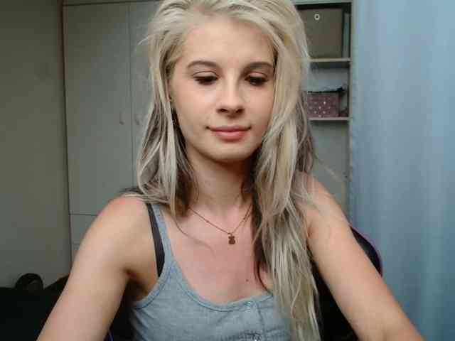 KristineNatural webcam