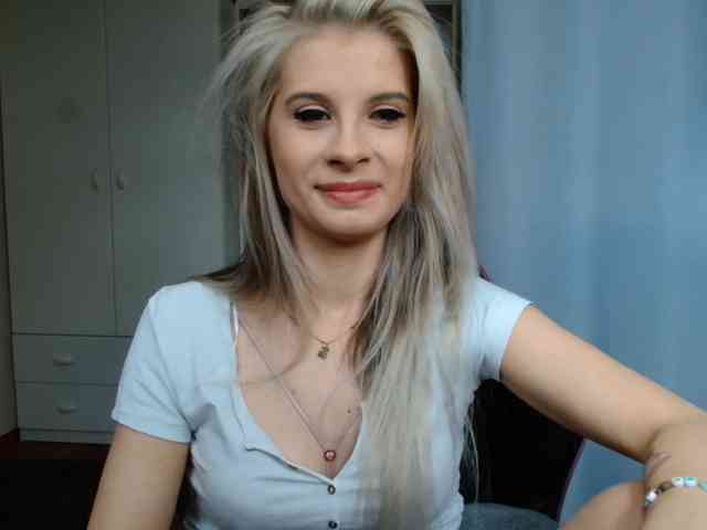 KristineNatural webcam