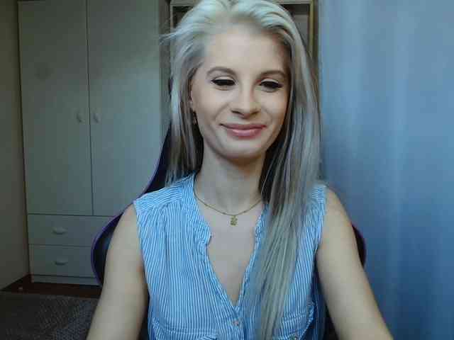 KristineNatural webcam