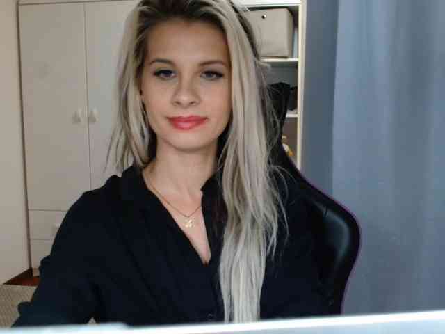 KristineNatural webcam