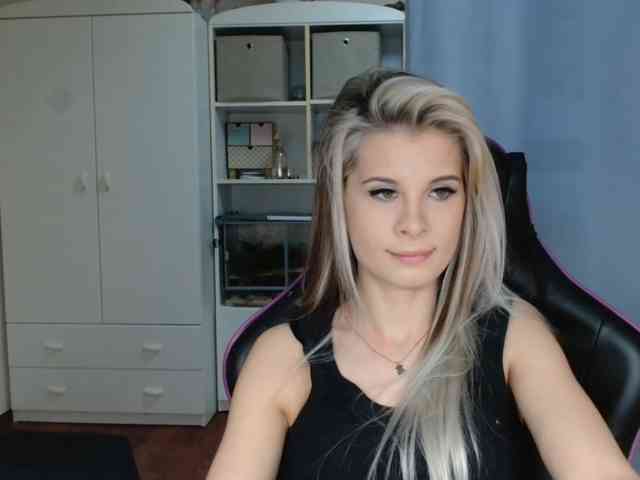 KristineNatural webcam