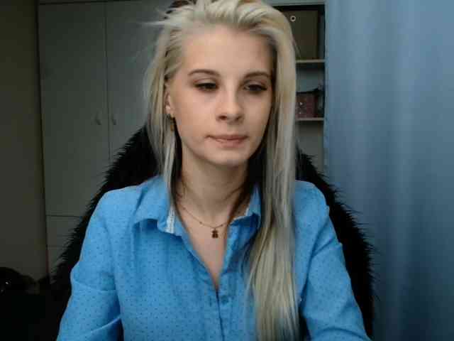 KristineNatural webcam