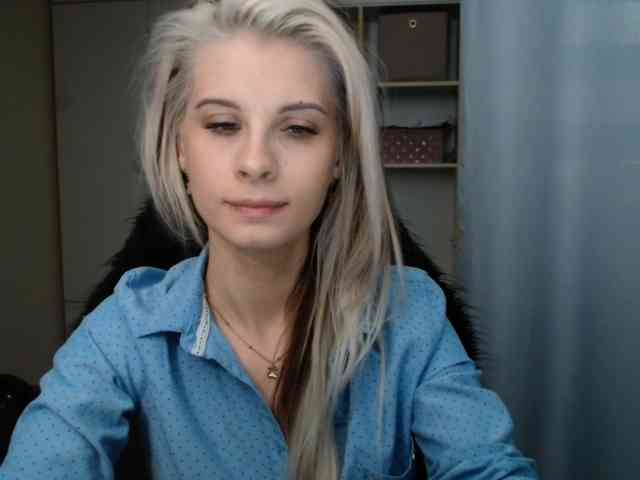 KristineNatural webcam