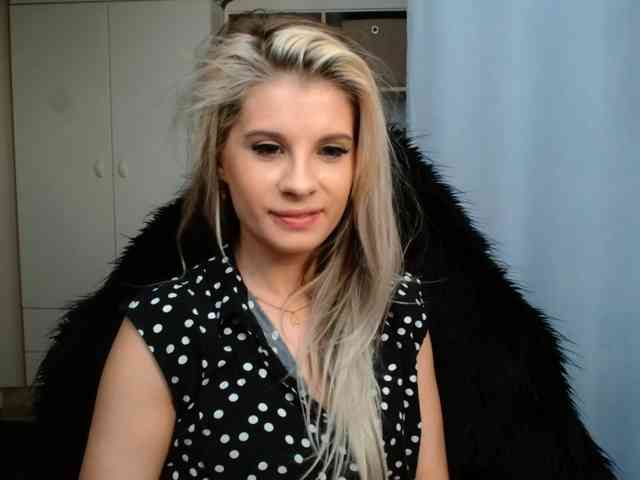 KristineNatural webcam