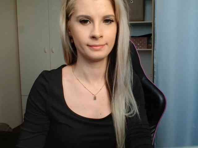 KristineNatural webcam