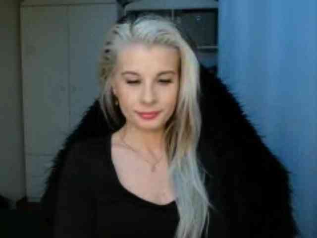 KristineNatural webcam