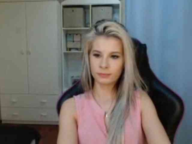 KristineNatural webcam