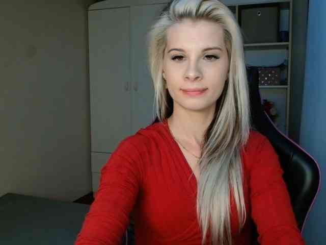 KristineNatural webcam