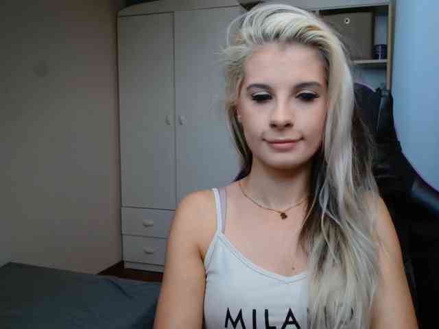 KristineNatural webcam
